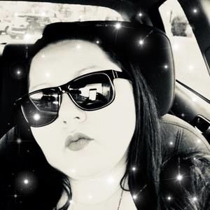 Meet your Posher, Desirae